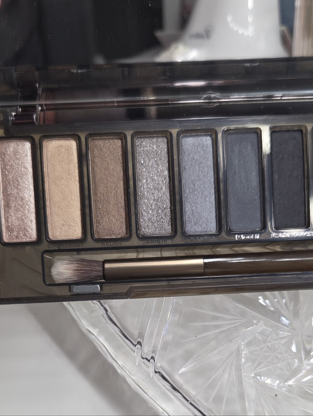 Urban Decay Naked Smoky Eyeshadow Palette Discontinued 12 Shades + Brush - Picture 4 of 5